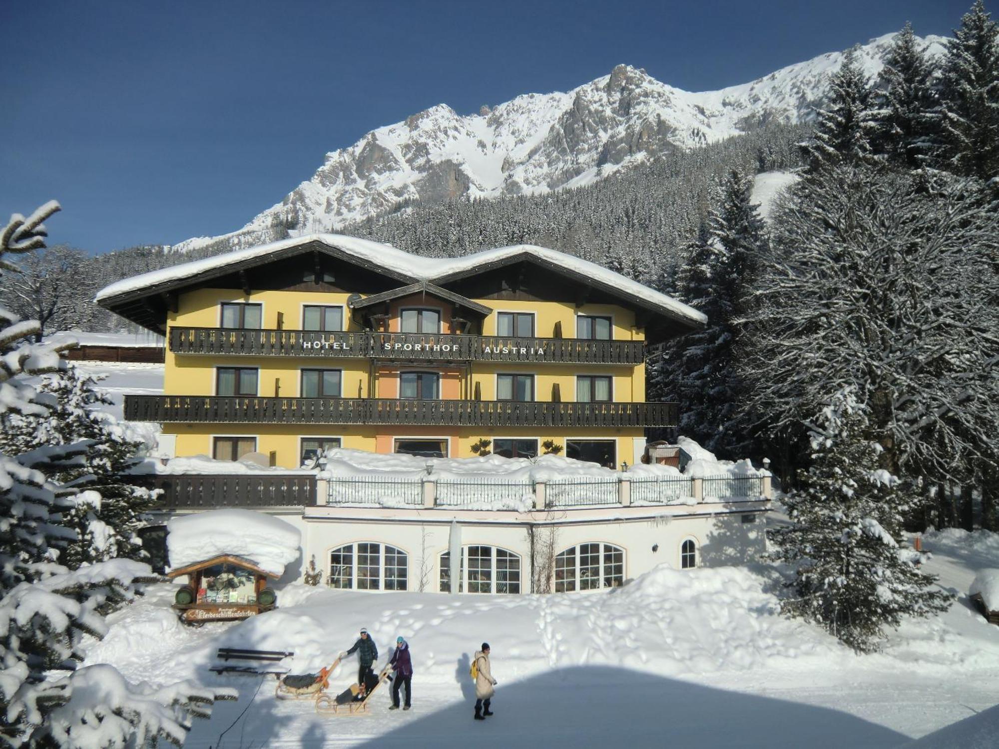 Hotel Sporthof Austria 람자우 암 다흐스타인 외부 사진