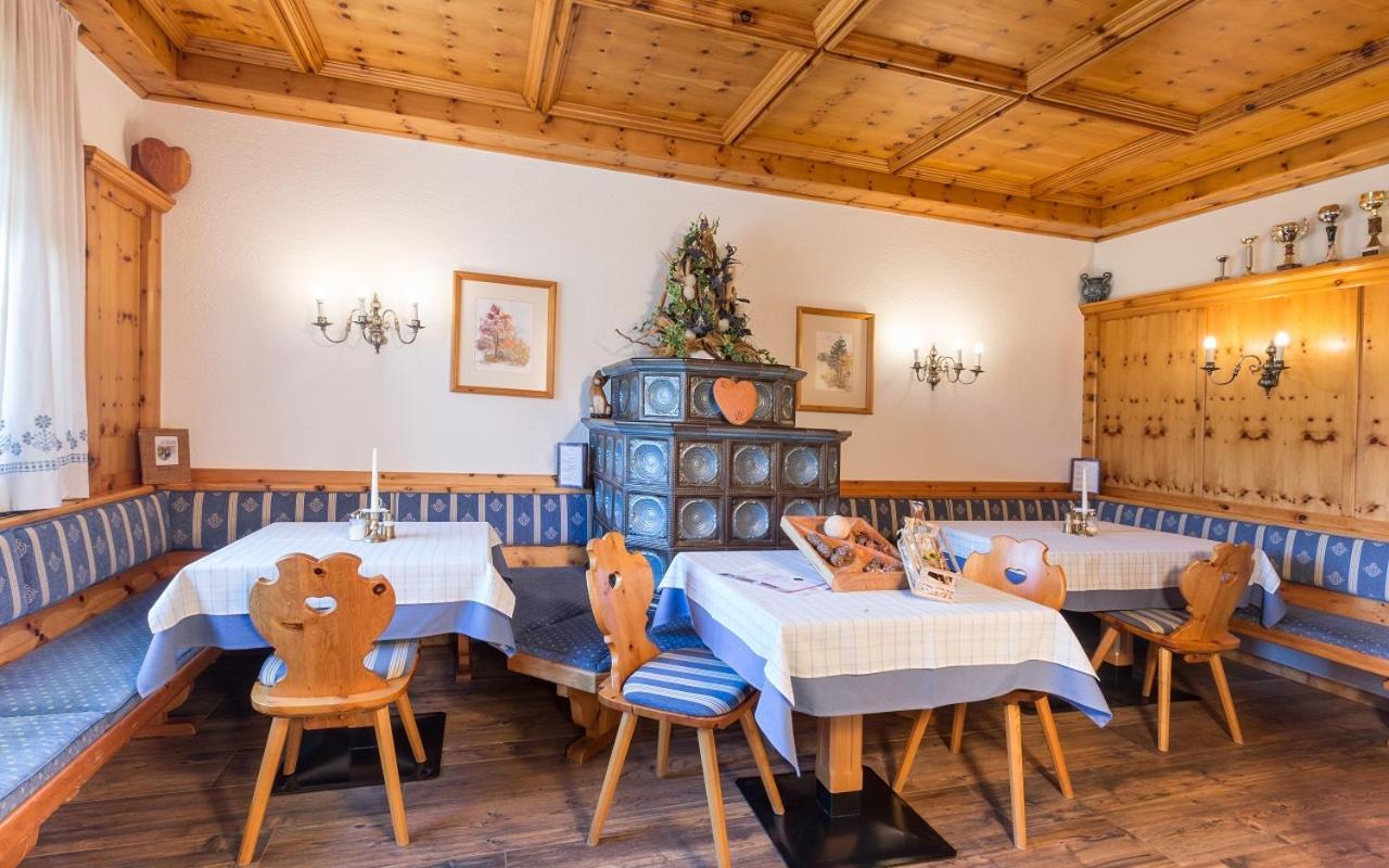 Hotel Sporthof Austria 람자우 암 다흐스타인 외부 사진